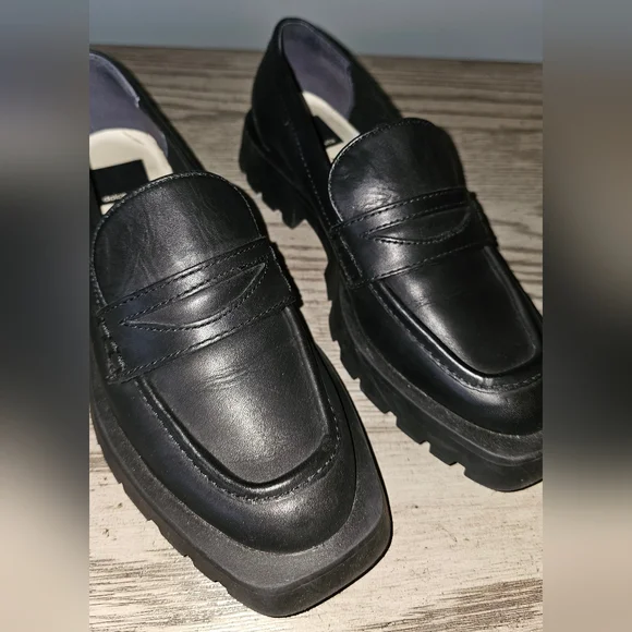 Dolce Vita Black Leather Loafers, Size 6.5 - Picture 2 of 4